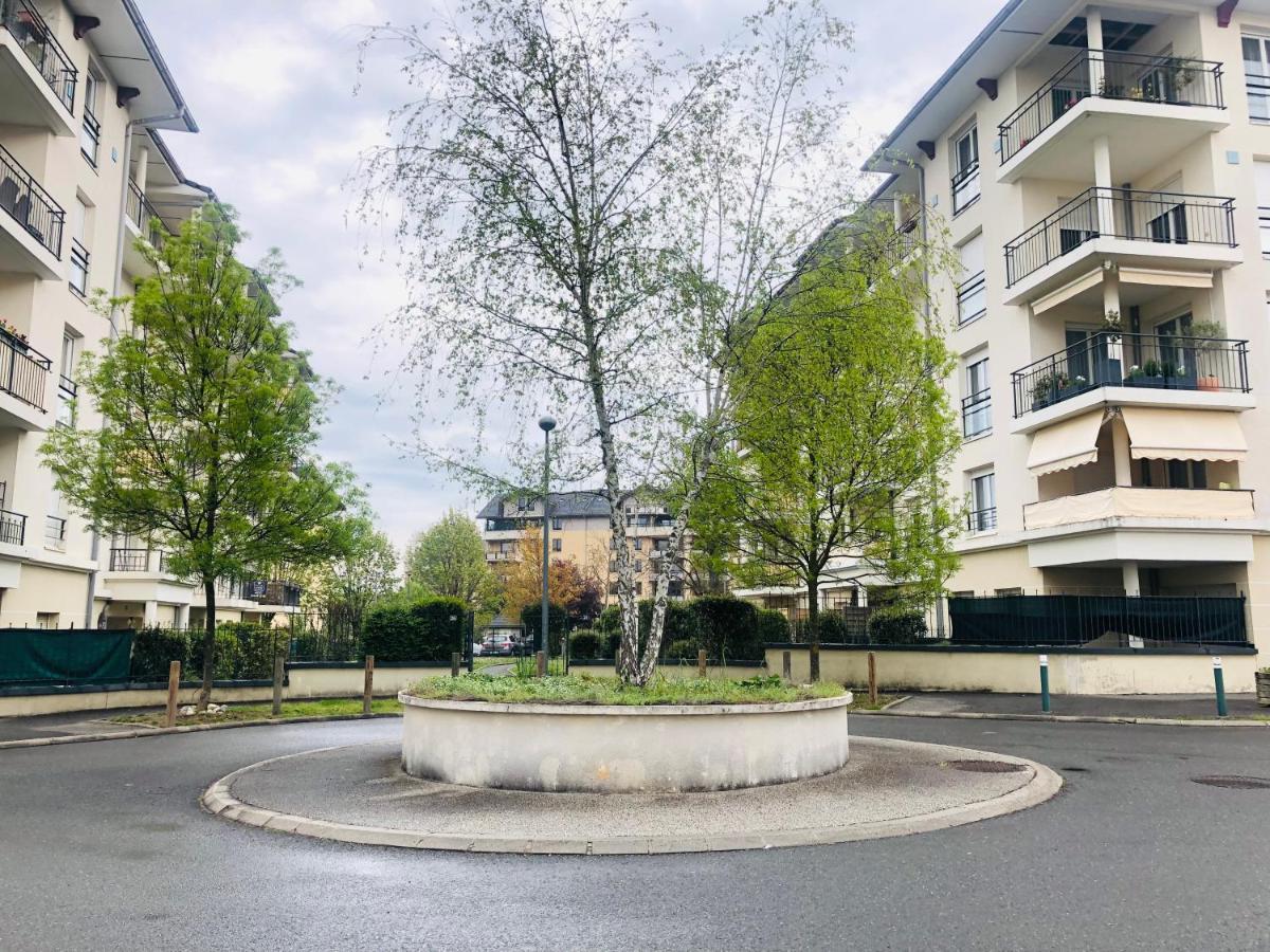 Cosy Apartement Near Geneva Saint-Julien-en-Genevois Zewnętrze zdjęcie